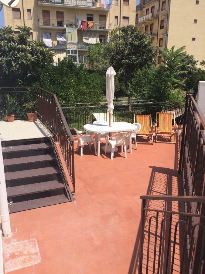 Casa Vacanze Il Gelsomino Patti Exterior photo