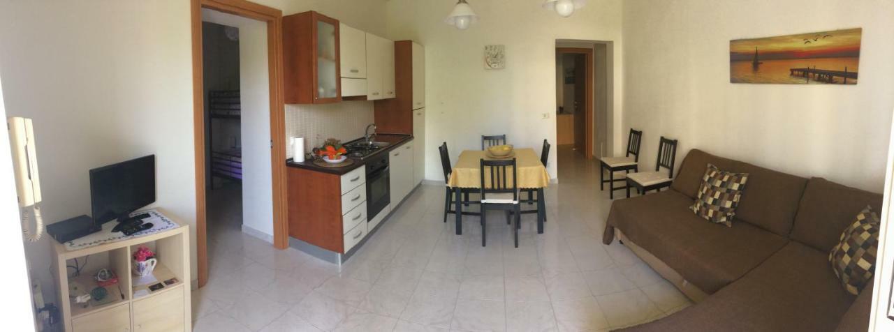 Casa Vacanze Il Gelsomino Patti Exterior photo